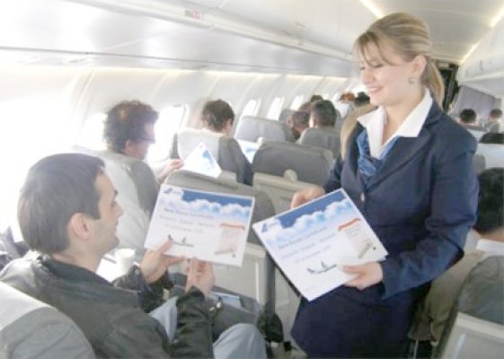 TAROM a efectuat a treia cursă specială Bucureşti-Constanţa